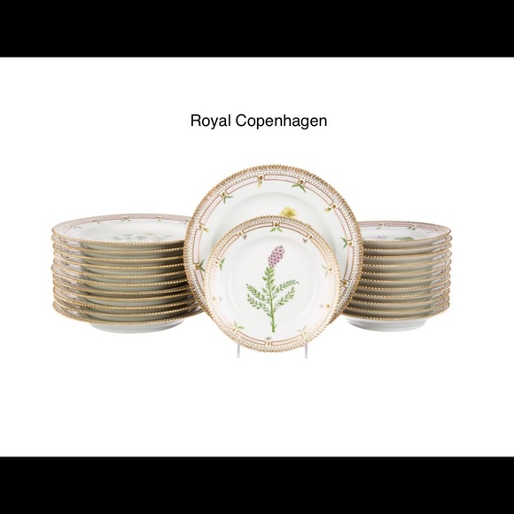 Vintage Royal Copenhagen 24 PCs Flora Danica set. - Picture 6 of 8